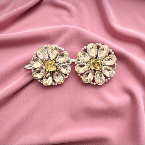 Vintage crystalElegant Silver tone and‎ Blue Floral Earrings - Picture 4 of 4